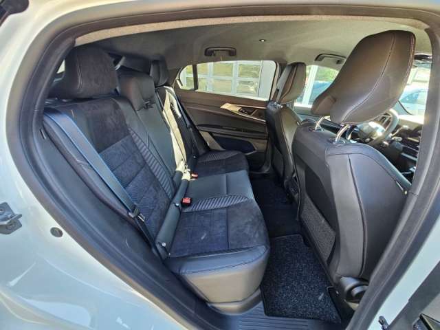 Fahrzeugbild eines Renault Rafale