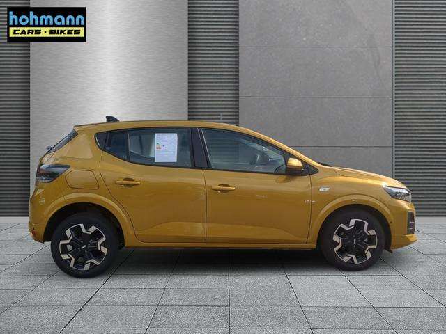 Fahrzeugbild eines Dacia Sandero
