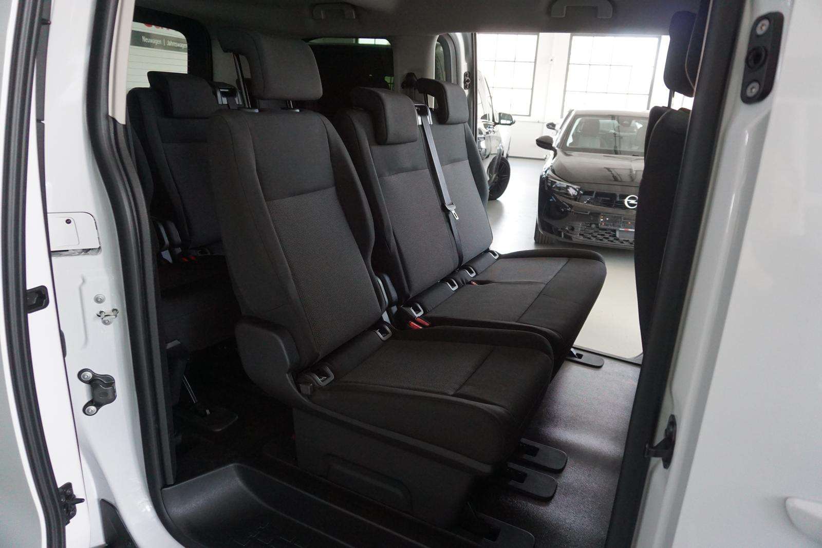 Fahrzeugbild eines Opel Zafira Life