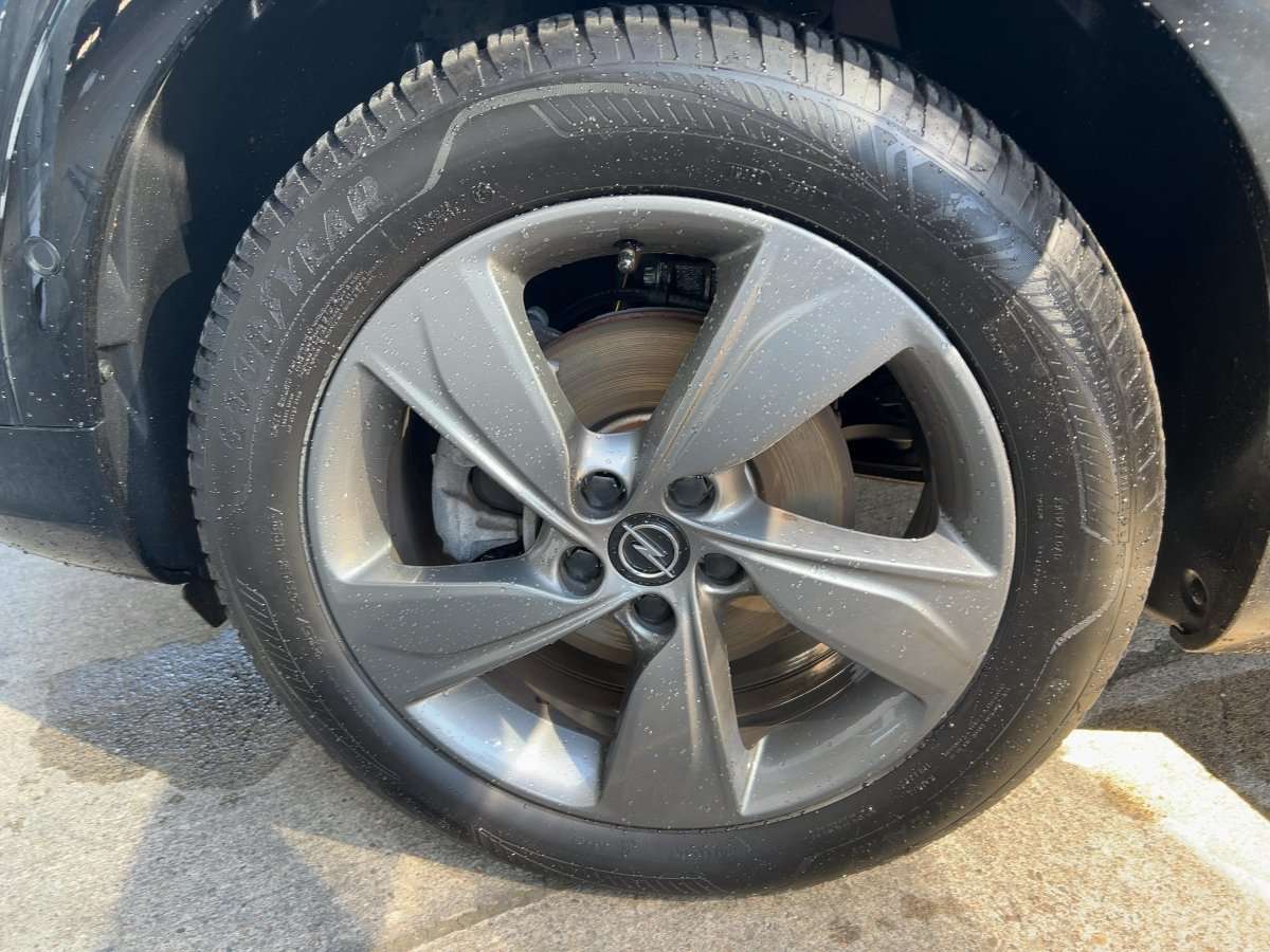 Fahrzeugbild eines Opel Grandland X
