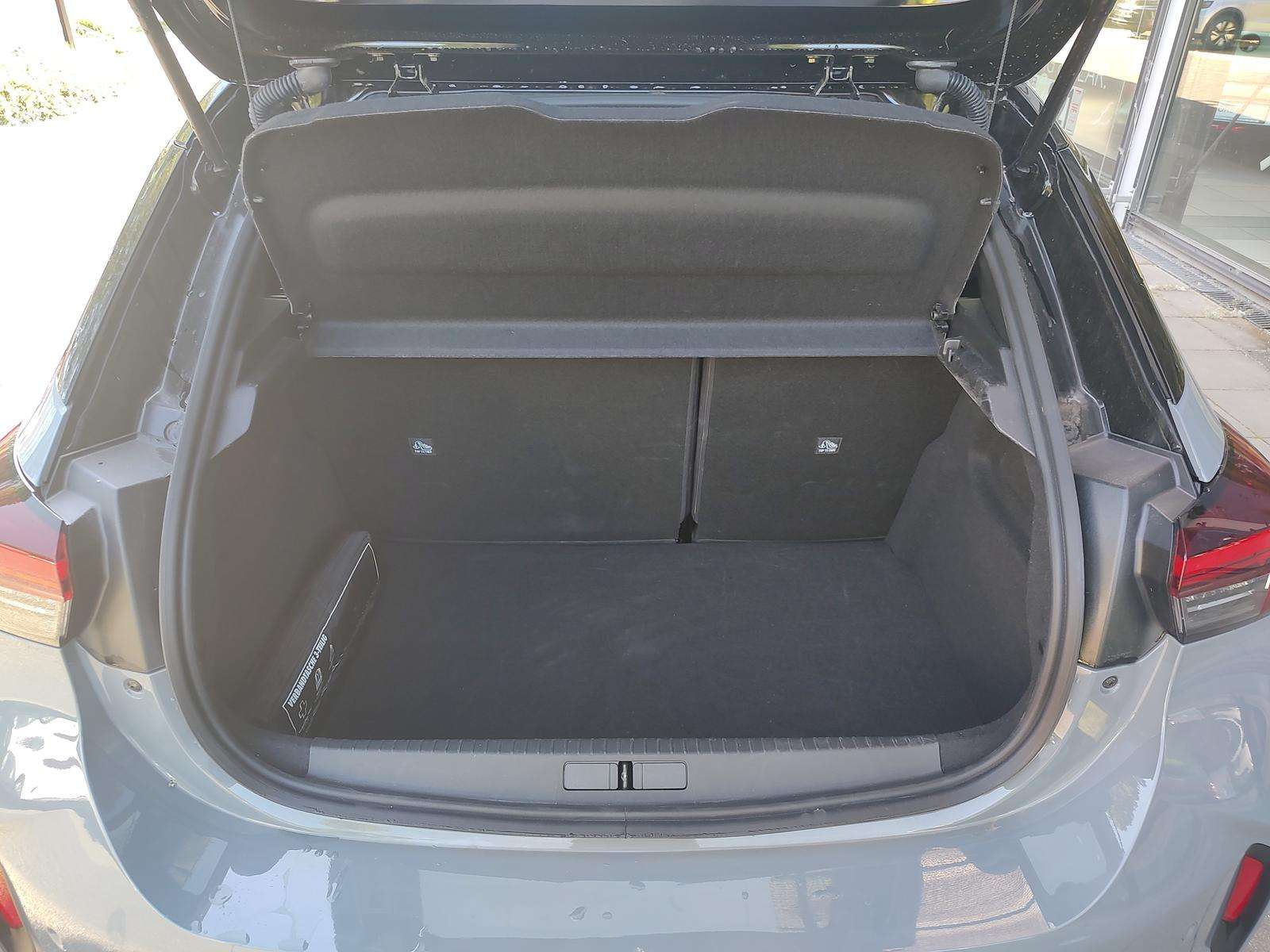 Fahrzeugbild eines Opel Corsa