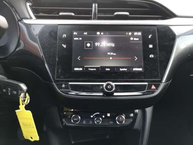 Fahrzeugbild eines Opel Corsa