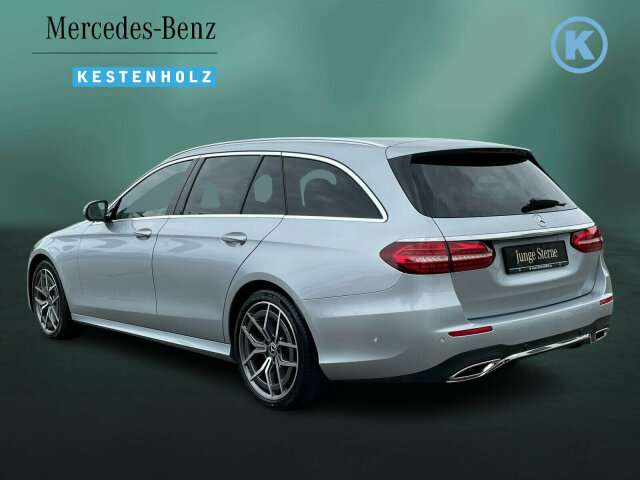 Fahrzeugbild eines Mercedes-Benz E-Klasse