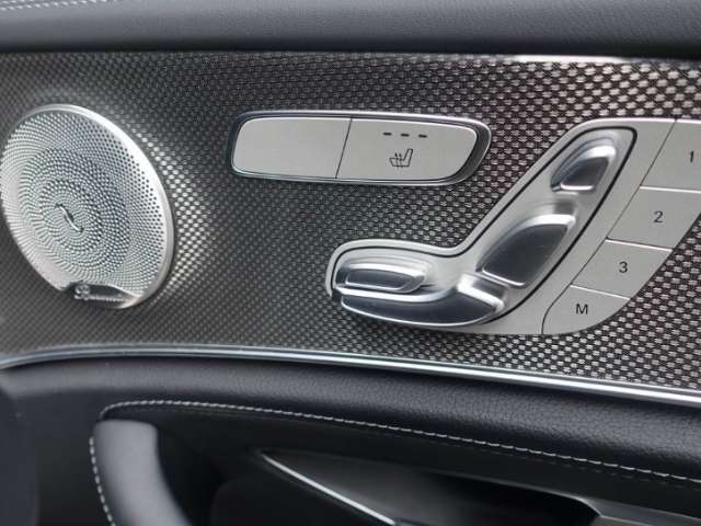 Fahrzeugbild eines Mercedes-Benz E-Klasse