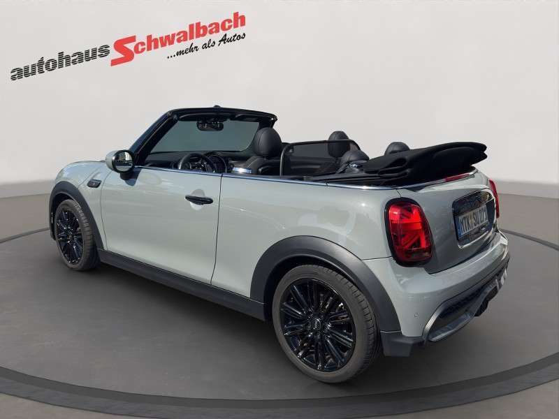 Fahrzeugbild eines MINI COOPER