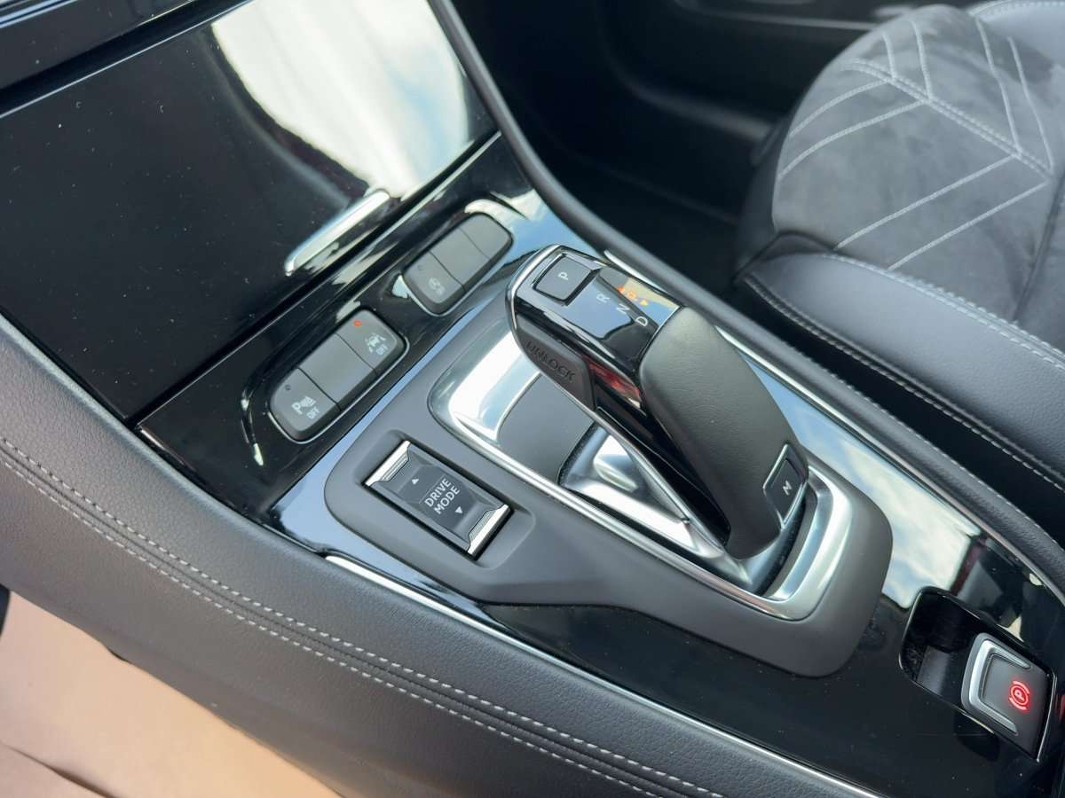 Fahrzeugbild eines Opel Grandland X