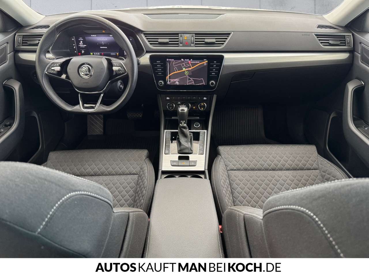 Fahrzeugbild eines Skoda Superb
