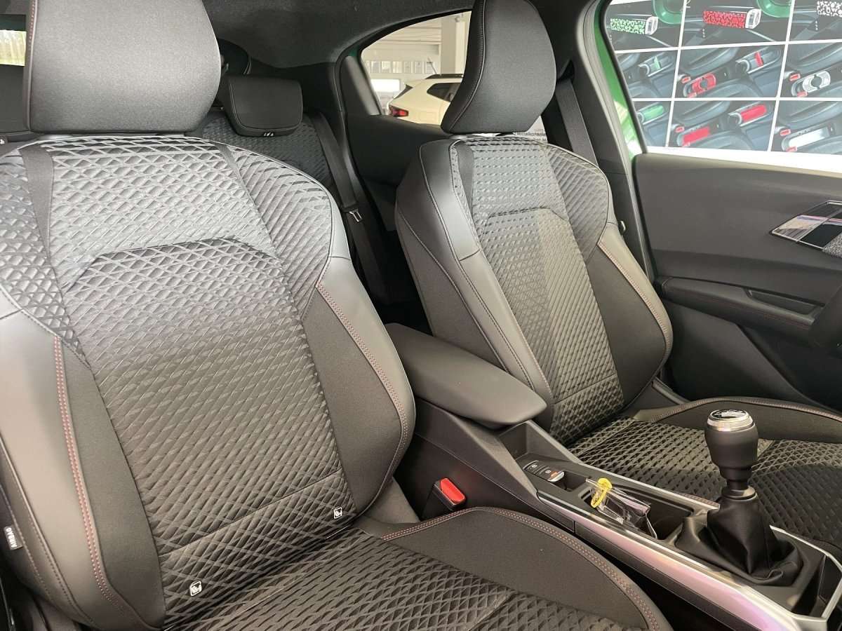 Fahrzeugbild eines Renault Clio