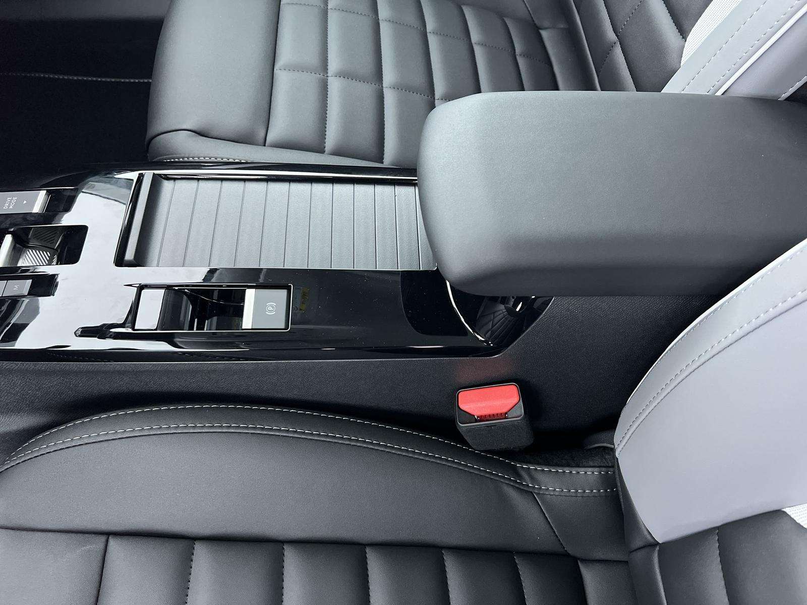 Fahrzeugbild eines Citroën C4