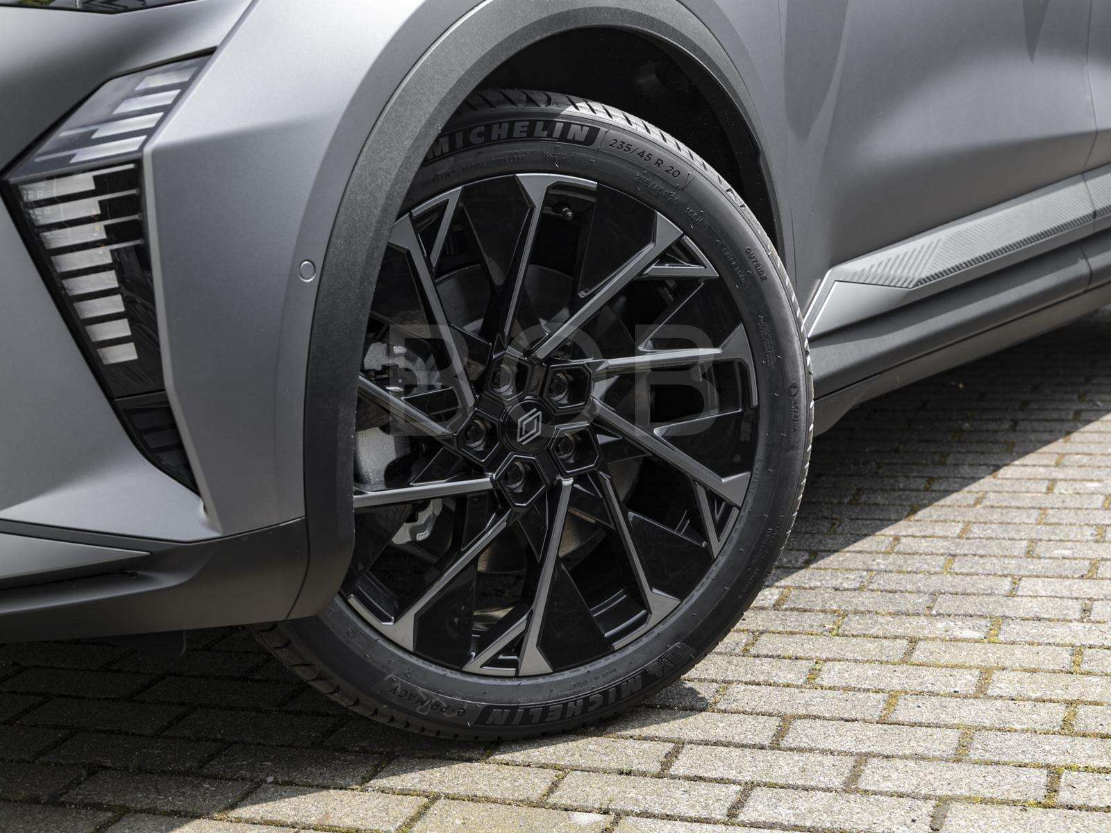 Fahrzeugbild eines Renault Scenic E-TECH