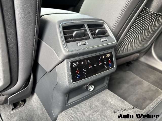Fahrzeugbild eines Audi A6 allroad quattro