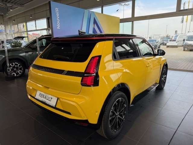 Fahrzeugbild eines Renault 5 E-TECH
