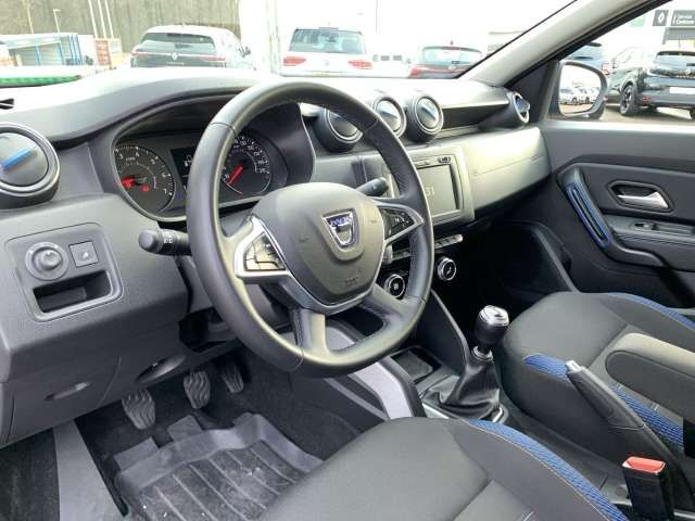 Fahrzeugbild eines Dacia Duster