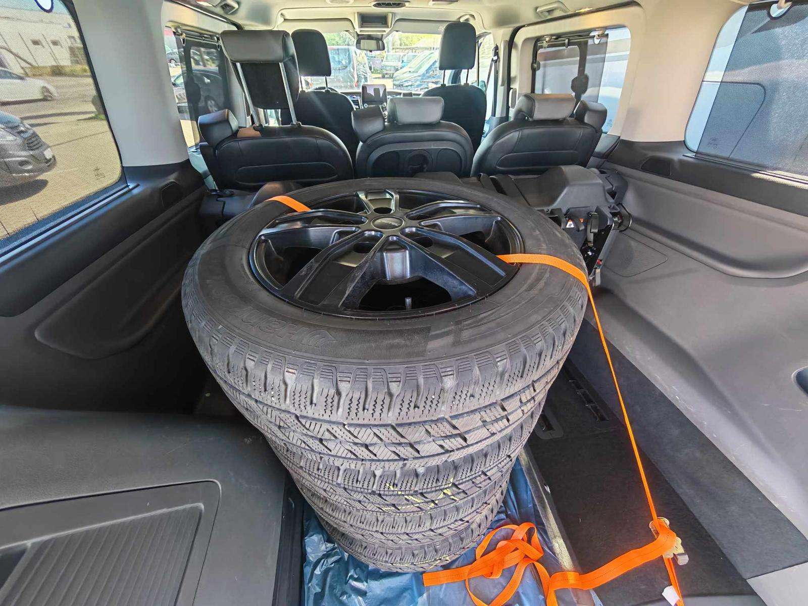 Fahrzeugbild eines Ford Tourneo Custom