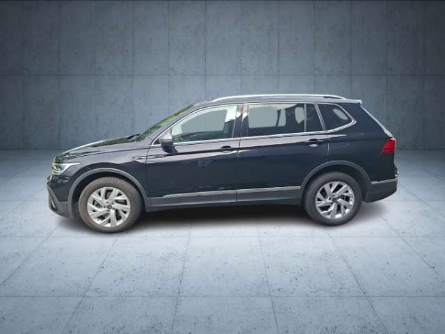 Fahrzeugbild eines Volkswagen Tiguan Allspace