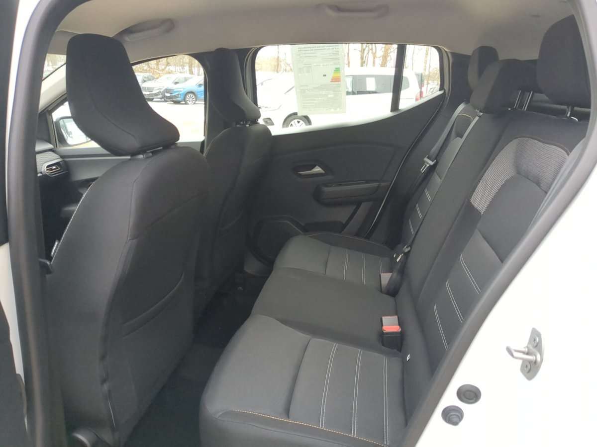 Fahrzeugbild eines Dacia Sandero