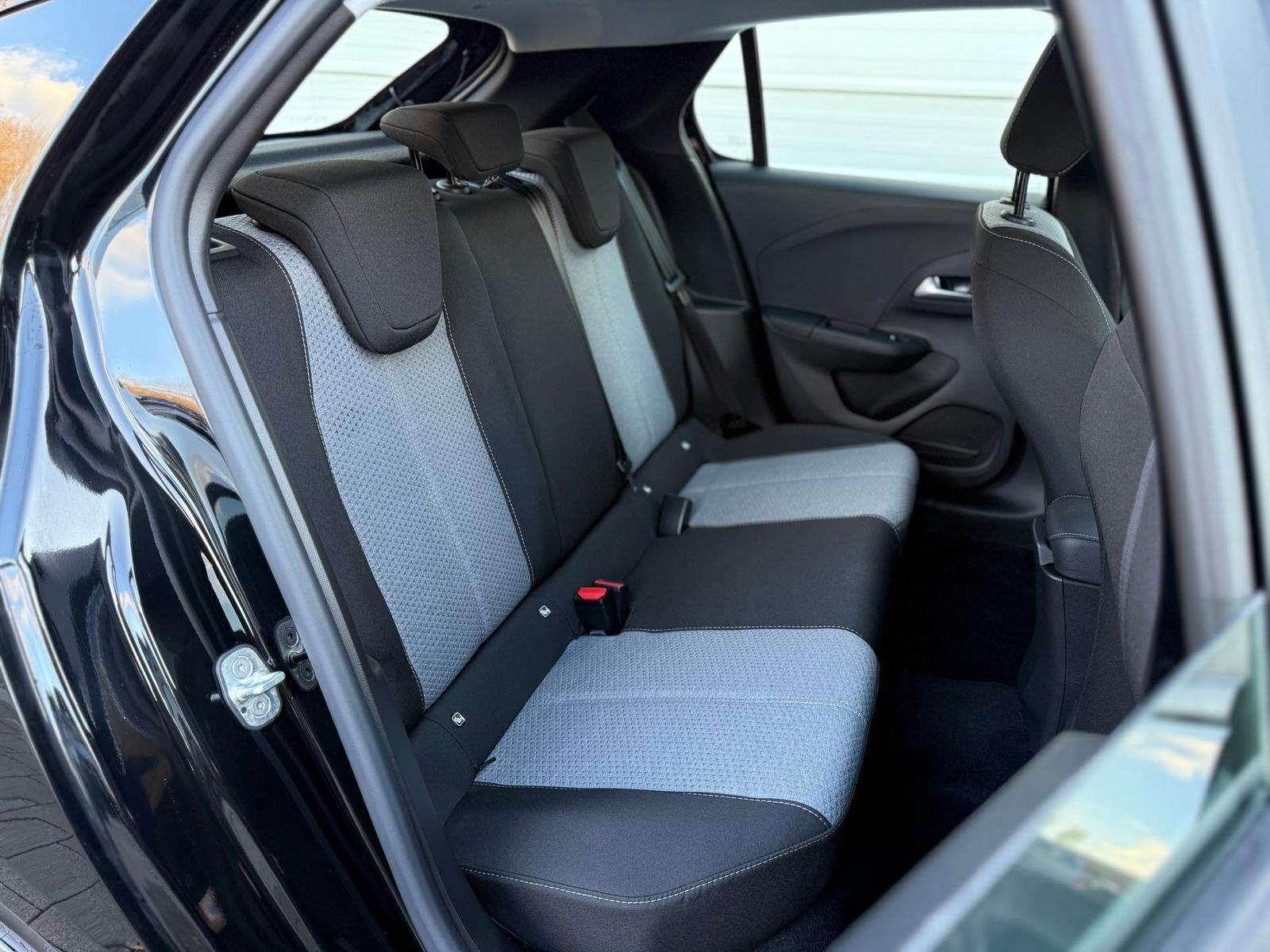 Fahrzeugbild eines Opel Corsa