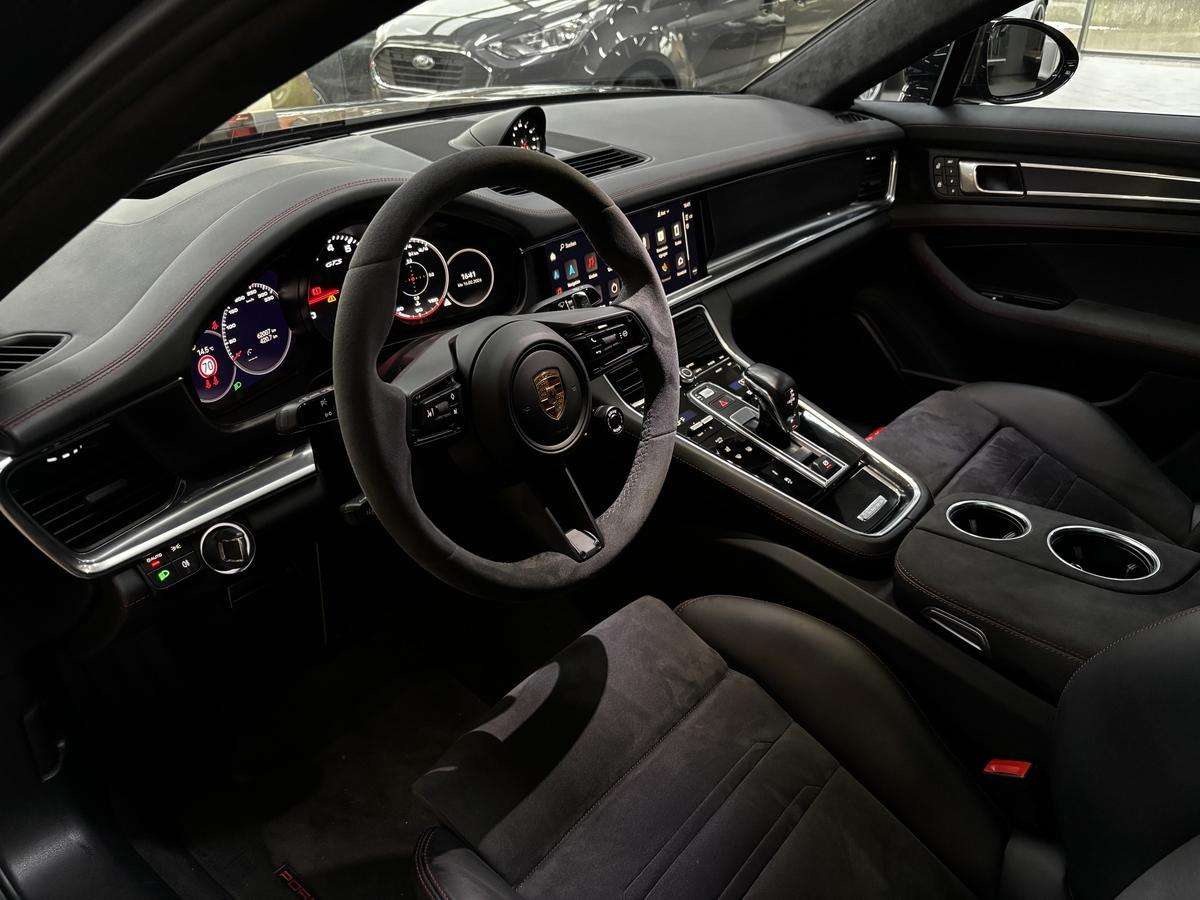 Fahrzeugbild eines Porsche Panamera