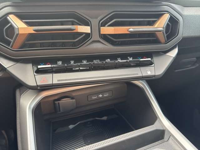 Fahrzeugbild eines Dacia Bigster