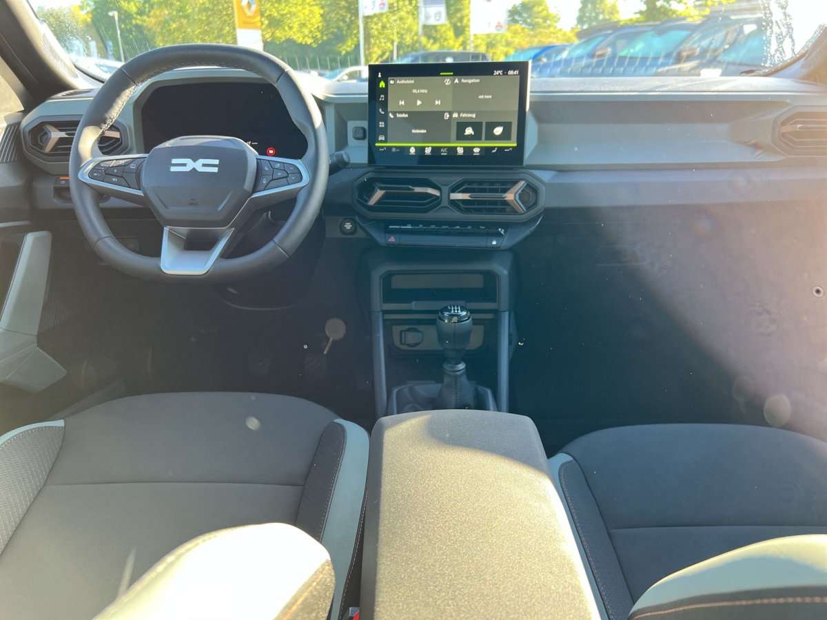Fahrzeugbild eines Dacia Bigster