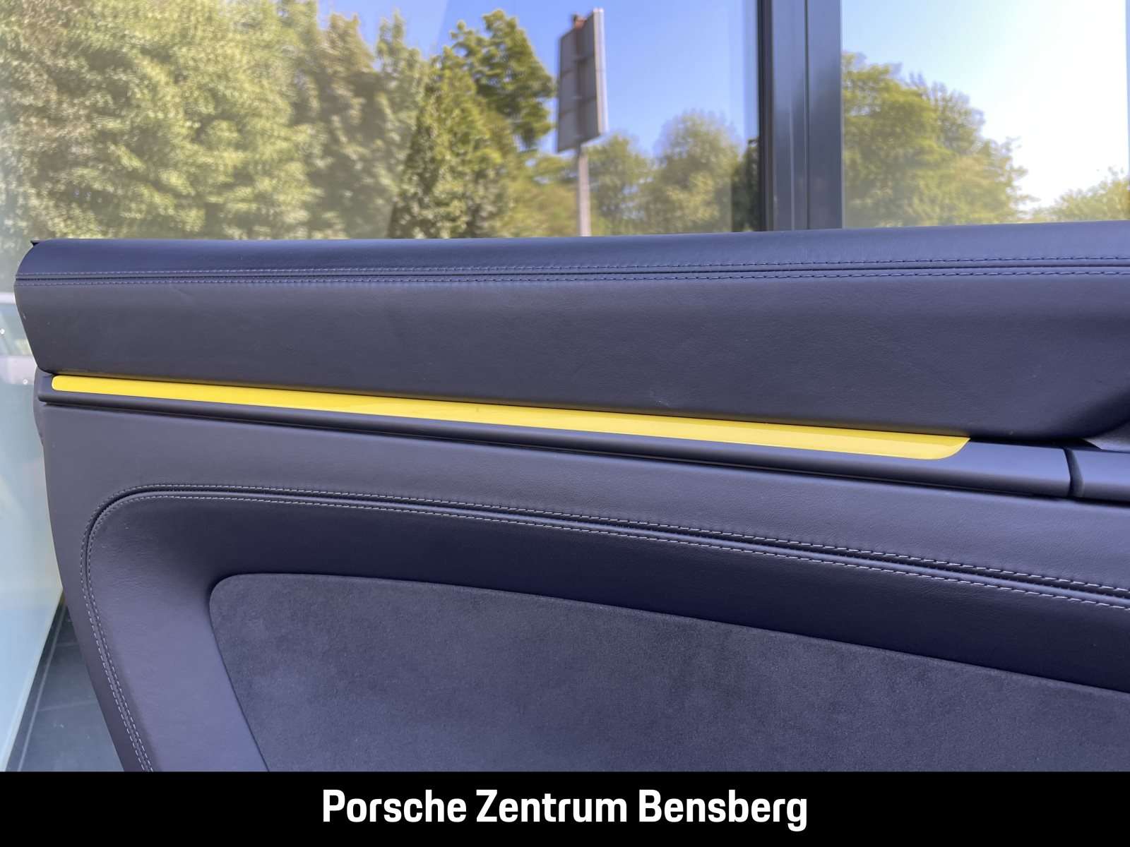 Fahrzeugbild eines Porsche 911