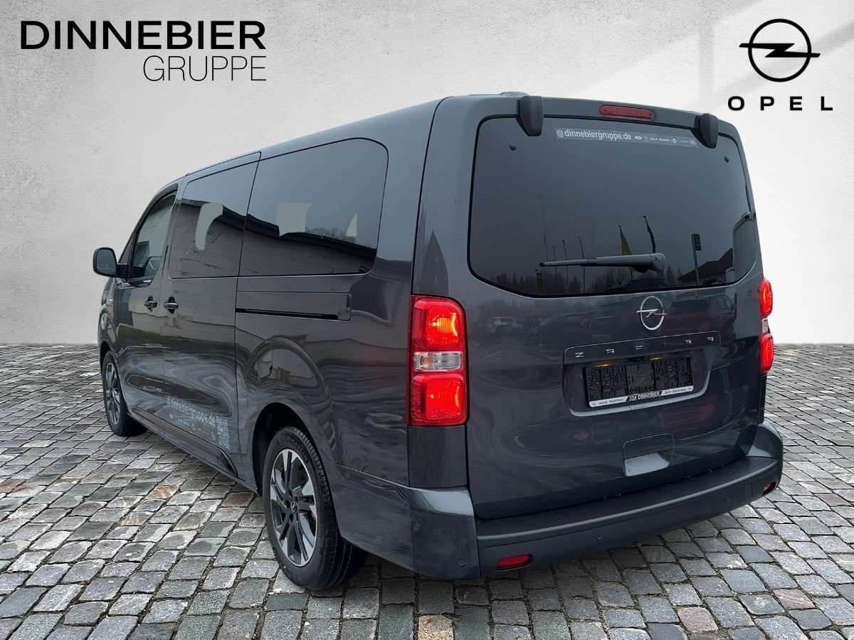 Fahrzeugbild eines Opel Zafira