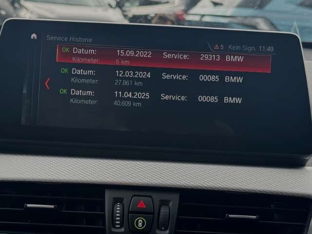 Fahrzeugbild eines BMW X1