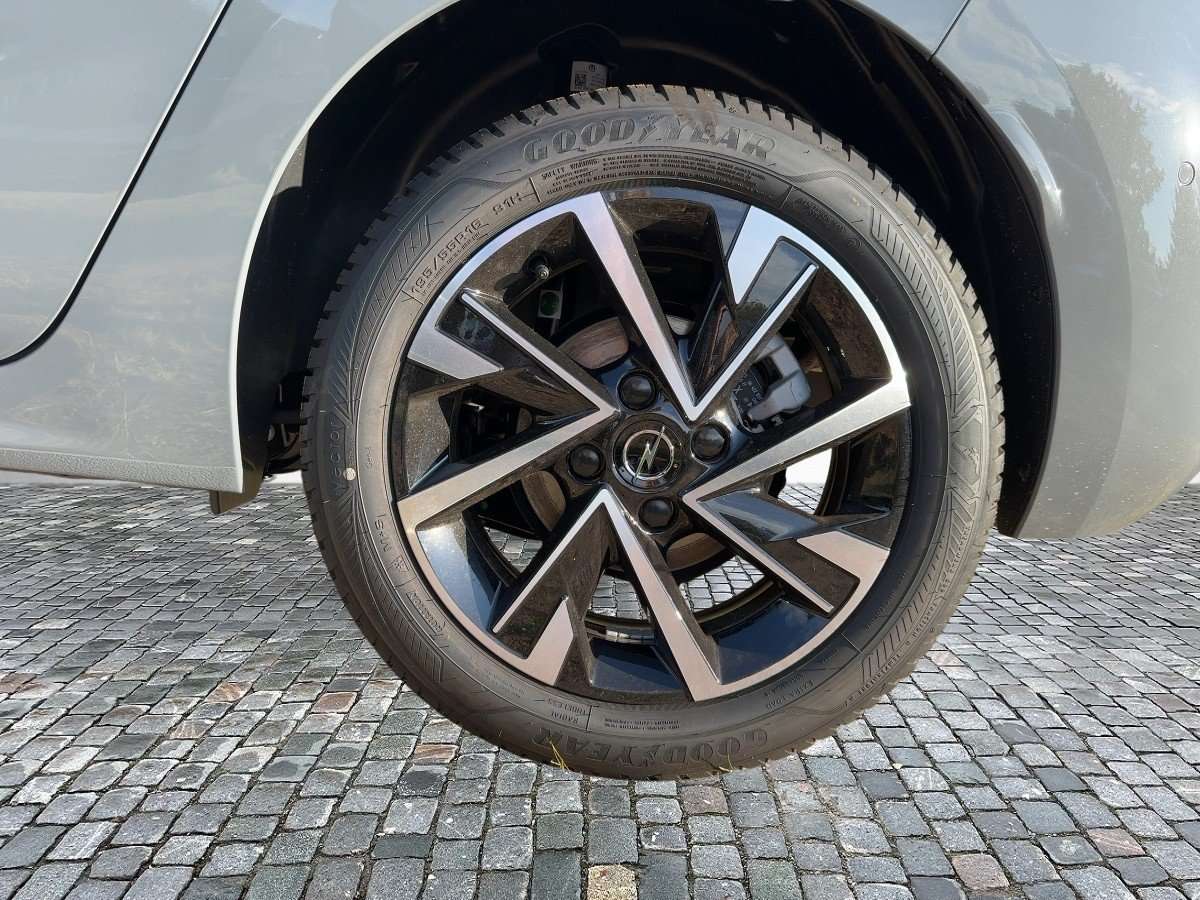 Fahrzeugbild eines Opel Corsa