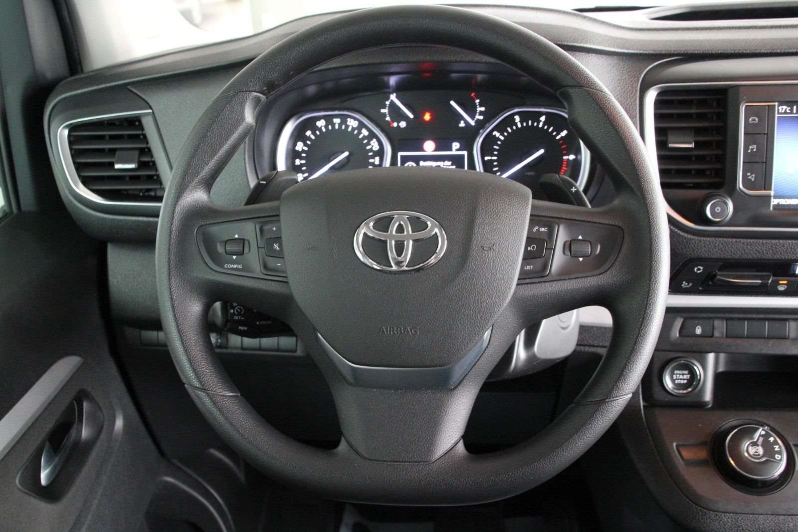 Fahrzeugbild eines Toyota Proace