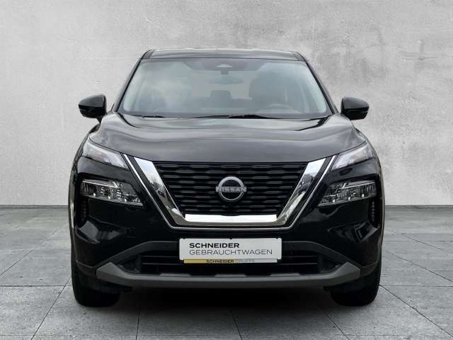 Fahrzeugbild eines Nissan X-TRAIL