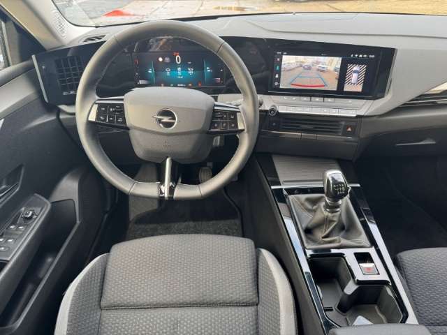 Fahrzeugbild eines Opel Astra