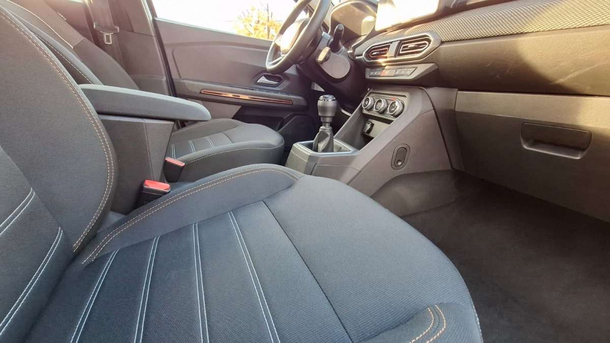 Fahrzeugbild eines Dacia Sandero