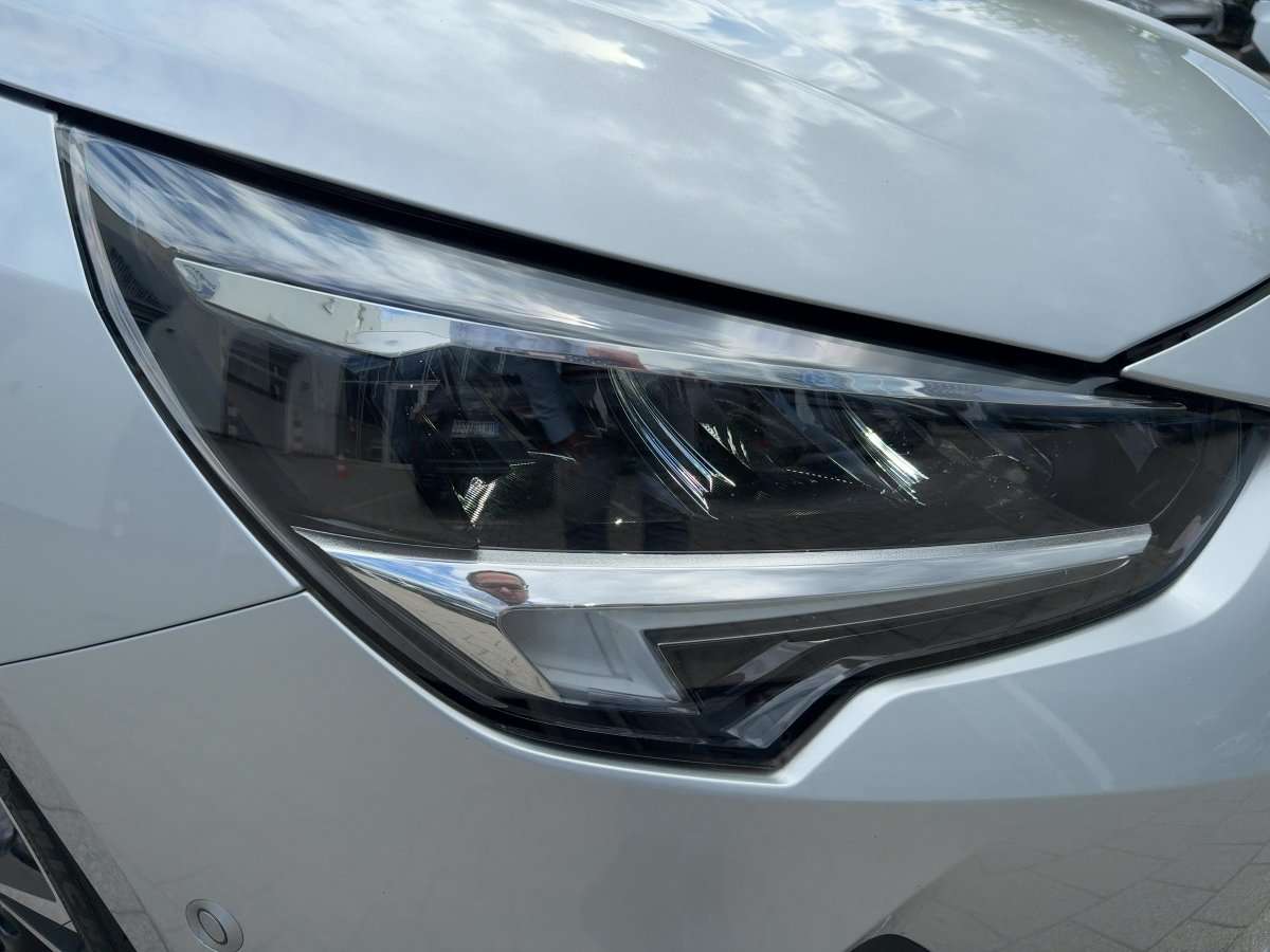 Fahrzeugbild eines Opel Corsa
