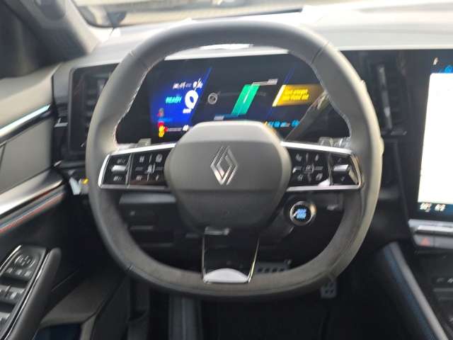 Fahrzeugbild eines Renault Rafale