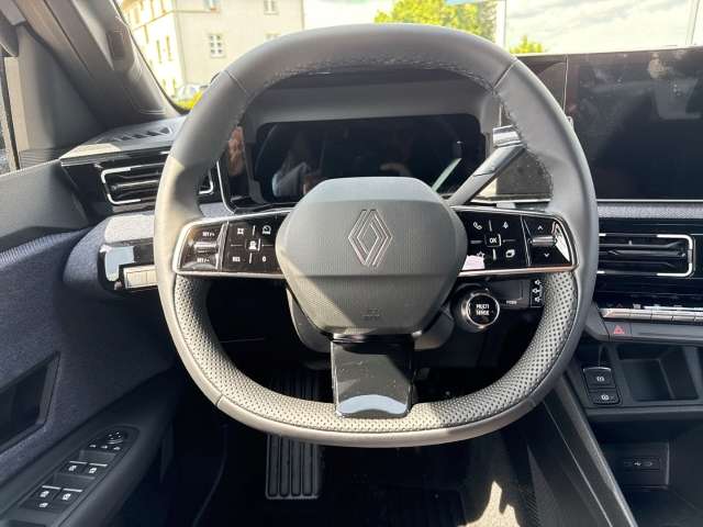 Fahrzeugbild eines Renault 5 E-TECH