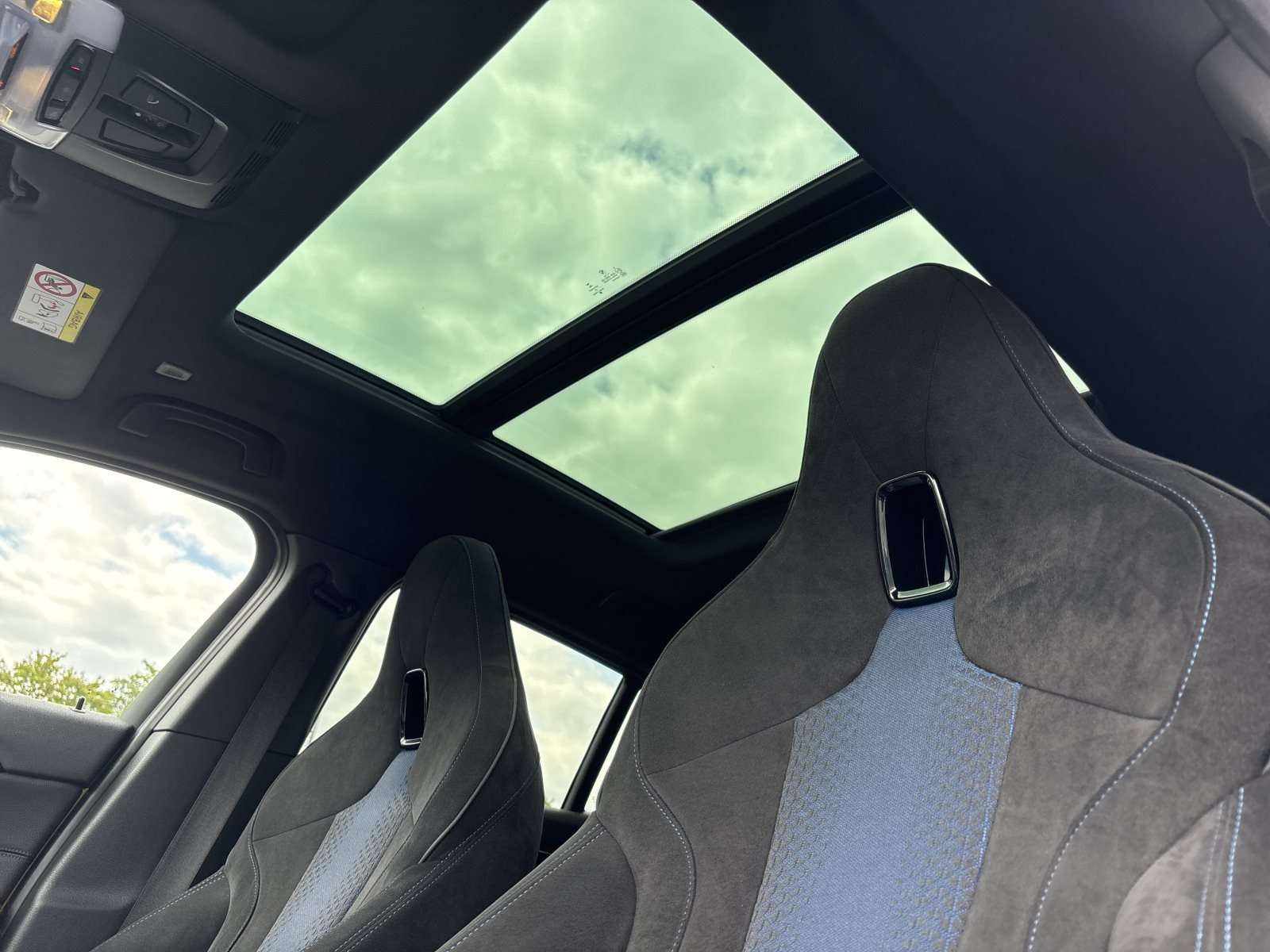 Fahrzeugbild eines BMW X2