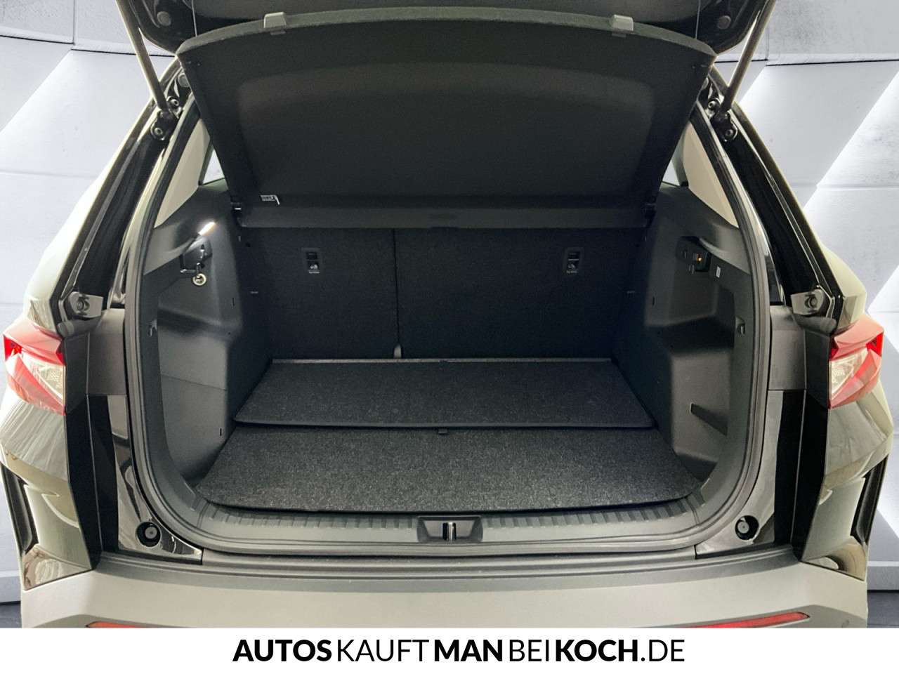 Fahrzeugbild eines Skoda ELROQ