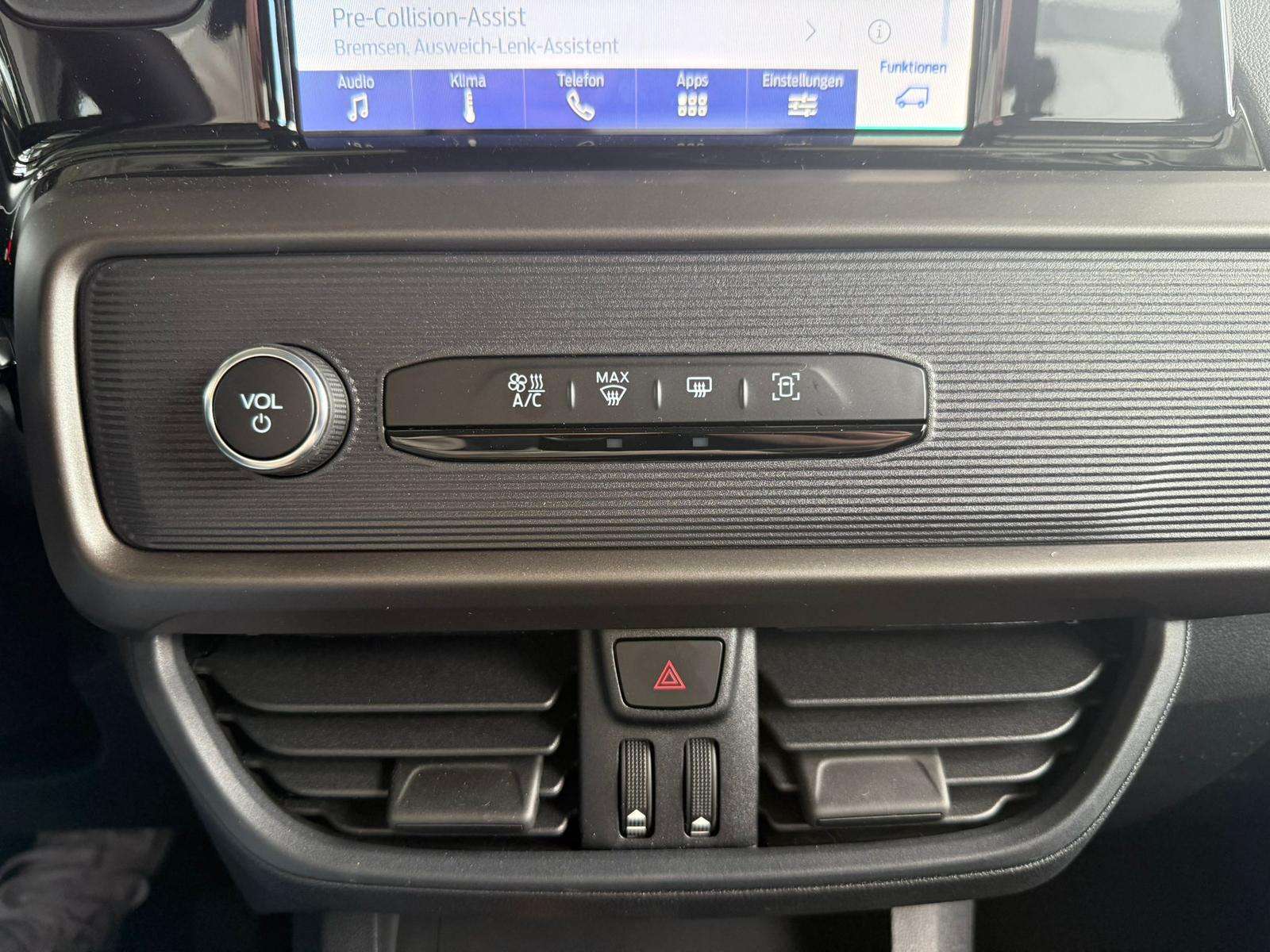 Fahrzeugbild eines Ford Tourneo Courier