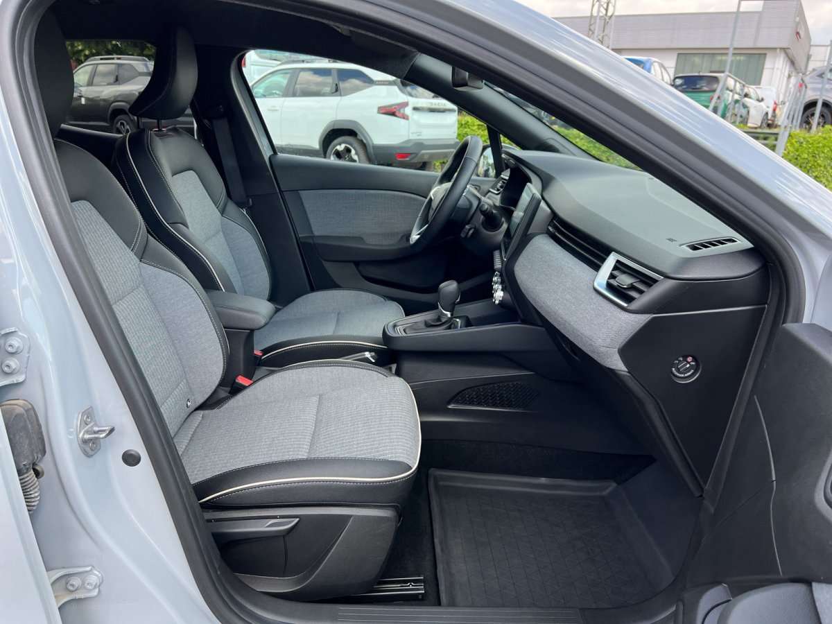 Fahrzeugbild eines Renault Clio
