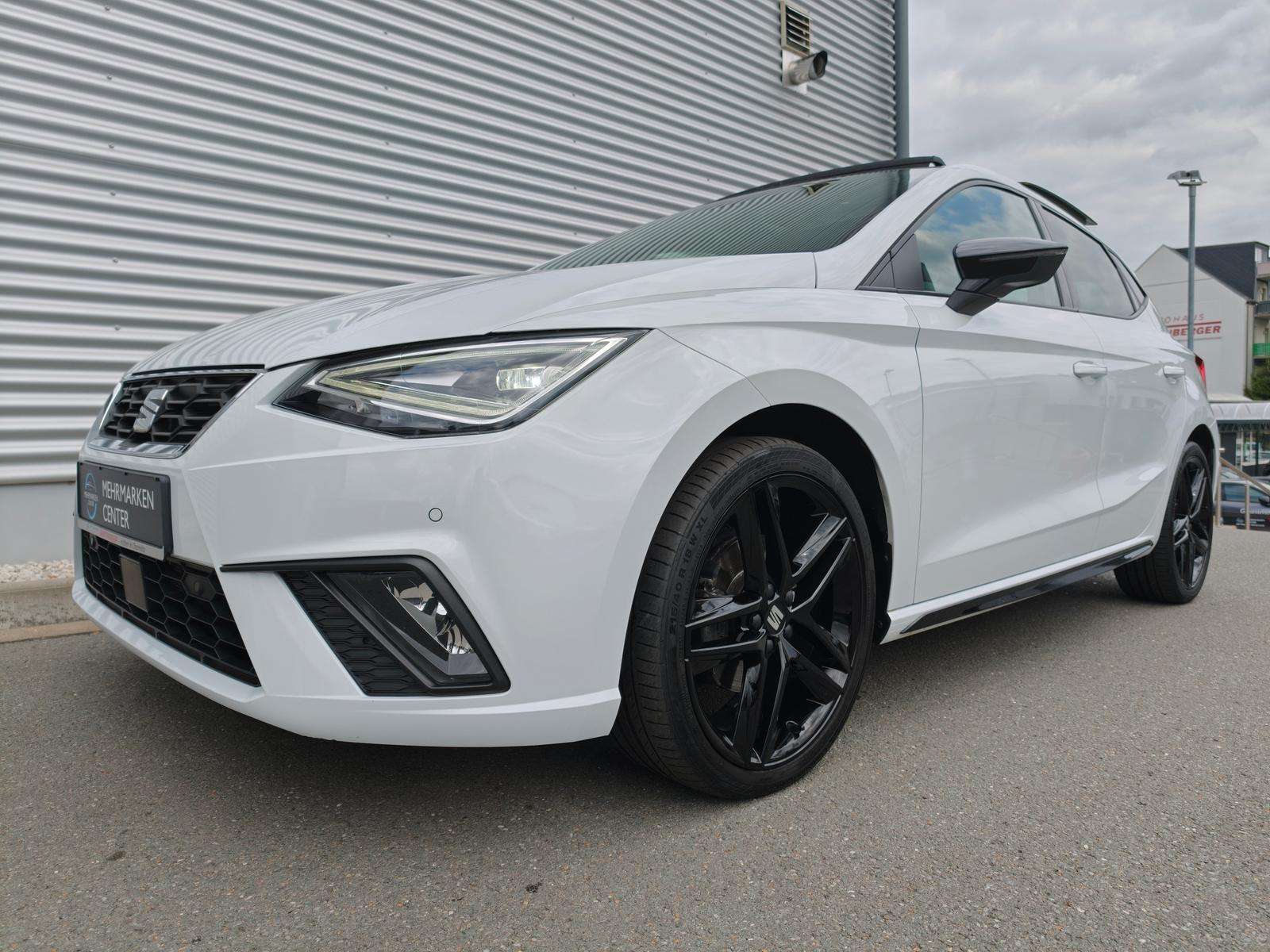 Fahrzeugbild eines SEAT Ibiza