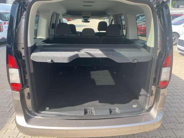 Fahrzeugbild eines Ford Grand Tourneo