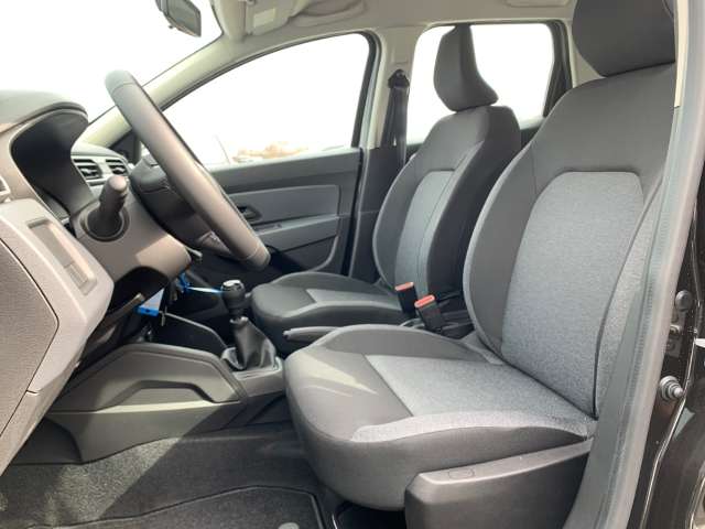 Fahrzeugbild eines Dacia Duster