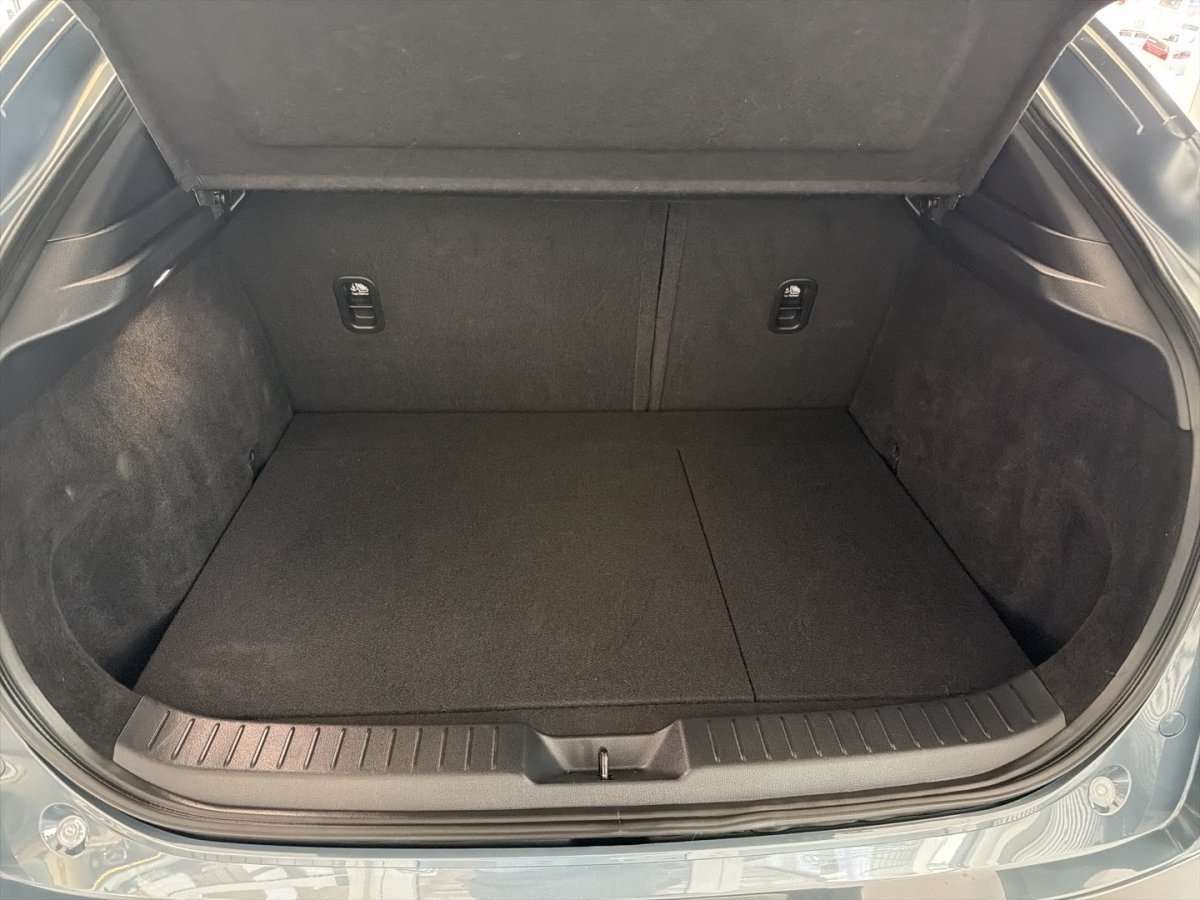 Fahrzeugbild eines Mazda CX-30