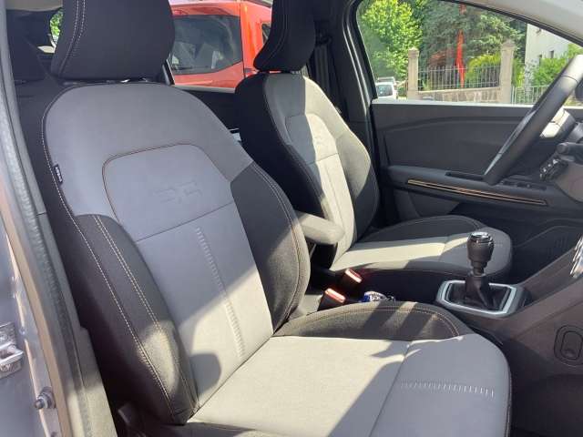 Fahrzeugbild eines Dacia Jogger