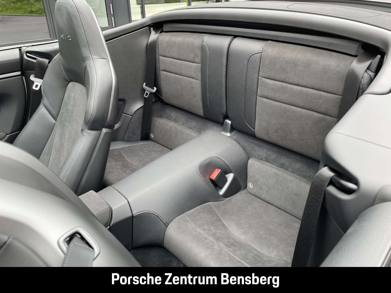 Fahrzeugbild eines Porsche 911