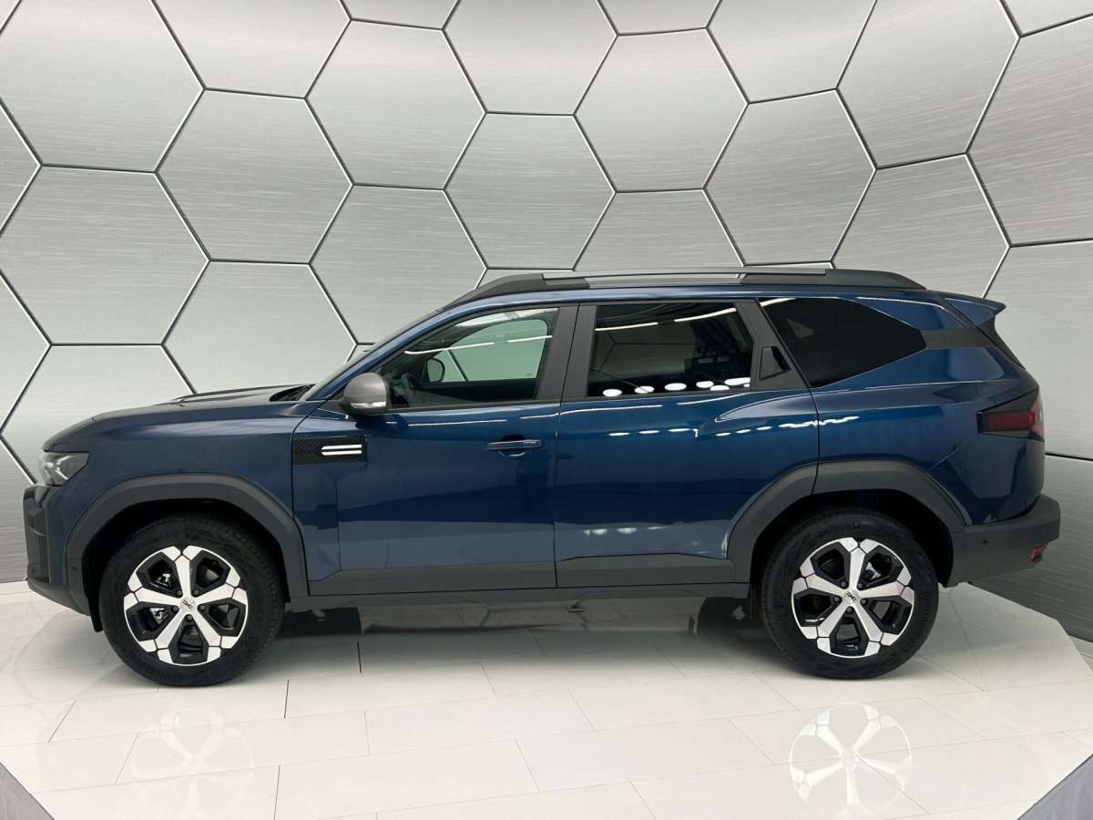 Fahrzeugbild eines Dacia Bigster