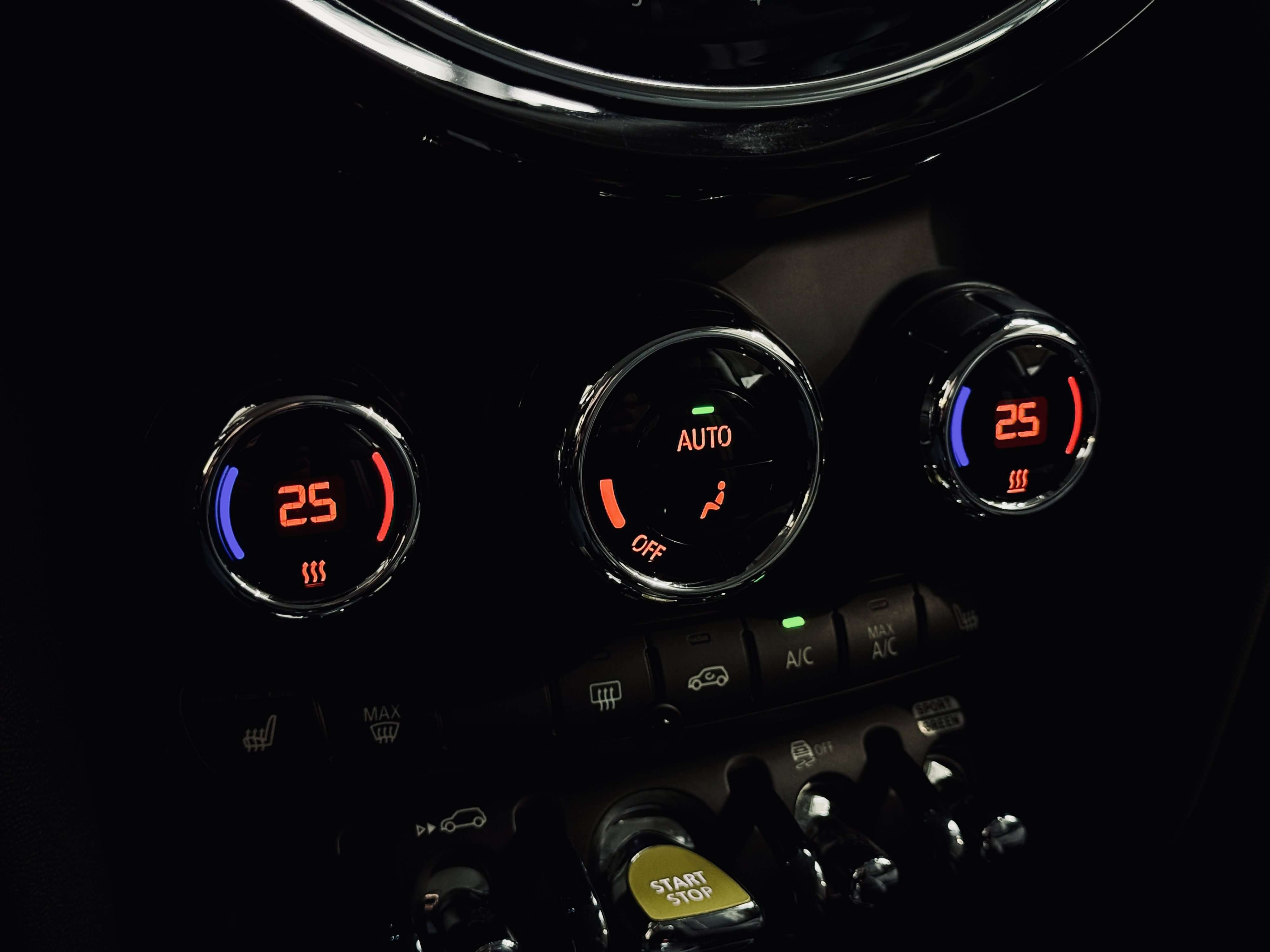 Fahrzeugbild eines MINI COOPER