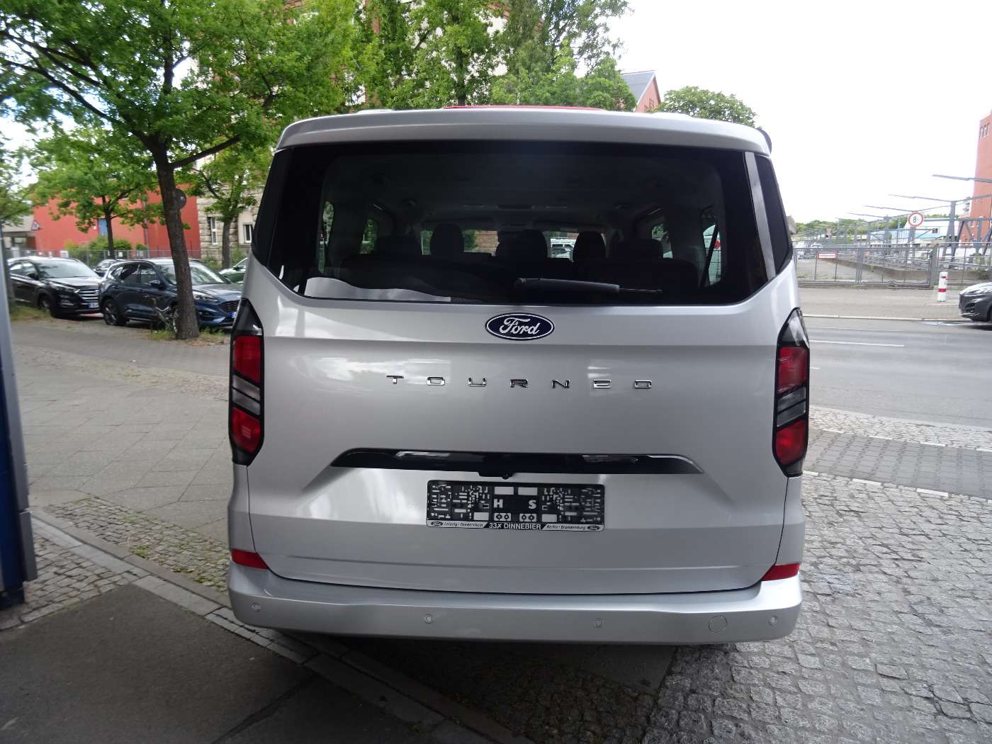 Fahrzeugbild eines Ford Tourneo Custom