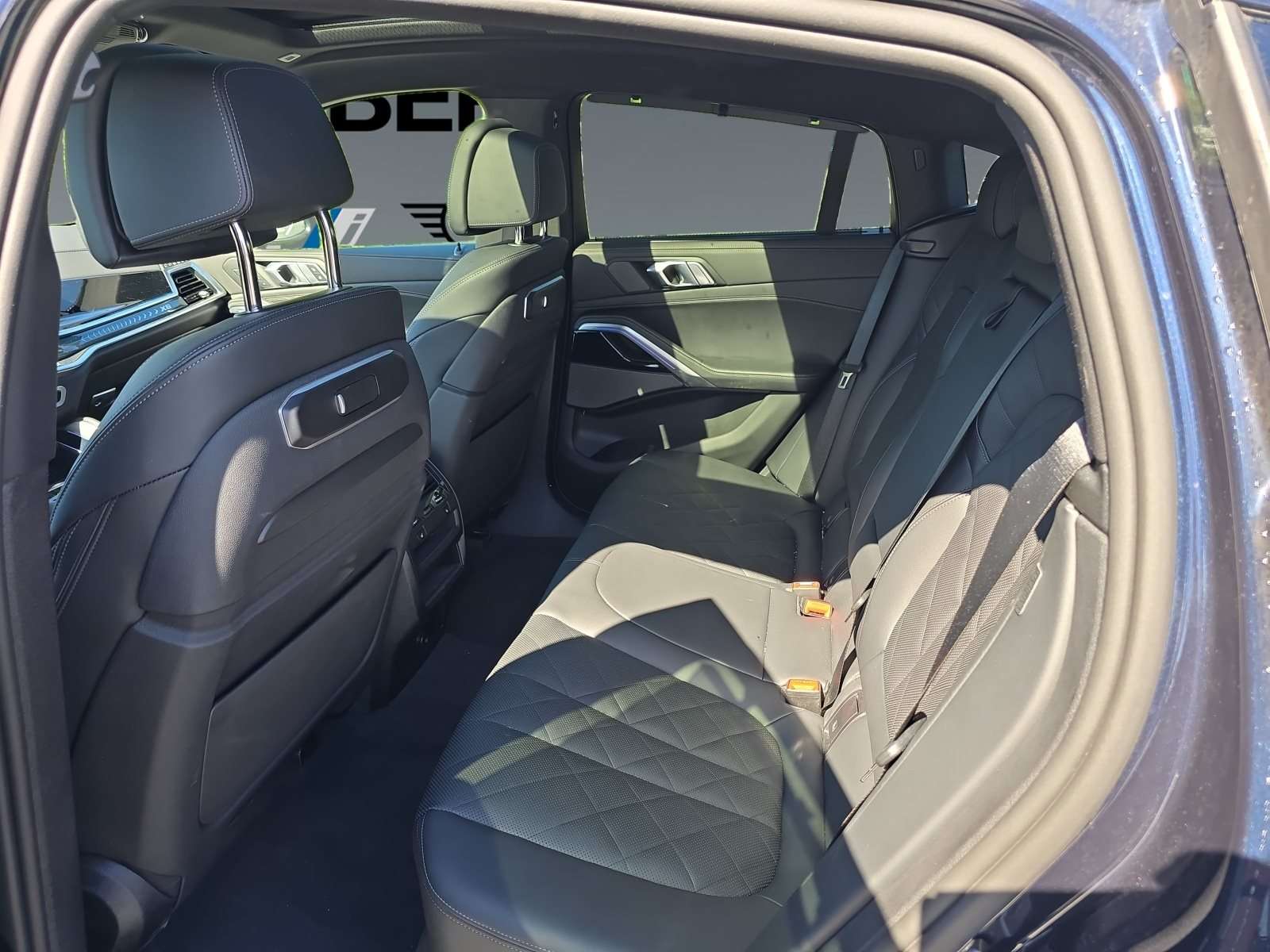 Fahrzeugbild eines BMW X6