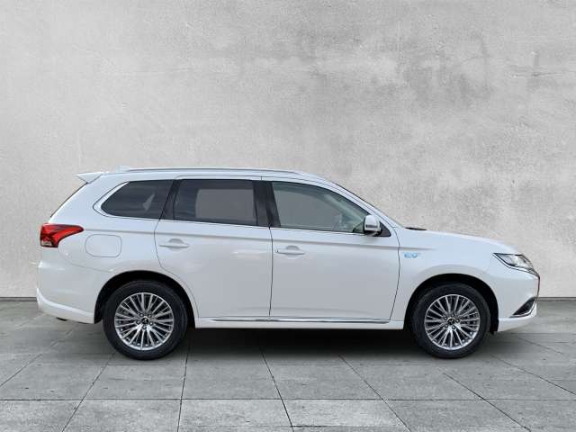 Fahrzeugbild eines Mitsubishi Outlander